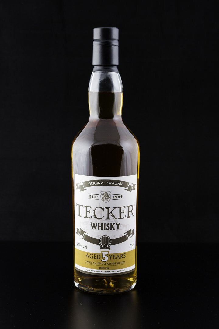 Tecker Whiskey Flasche mit 70 cl